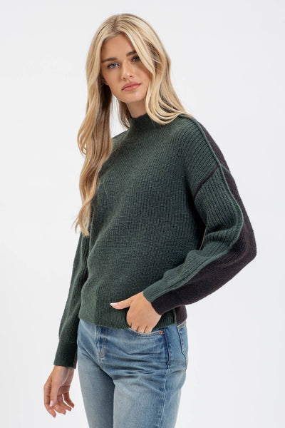 COLORBLOCK MOCK NECK EXPOSED SEAM KNIT SWEATER: IVORY