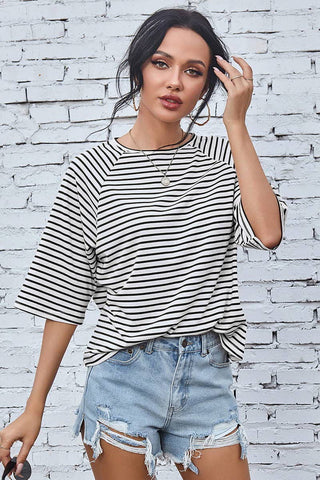 LOOSE ROUND NECK STRIPED TOP