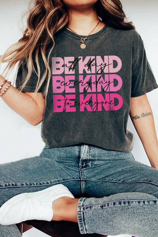 BE KIND Letter Print Round Neck Graphic T Shirt